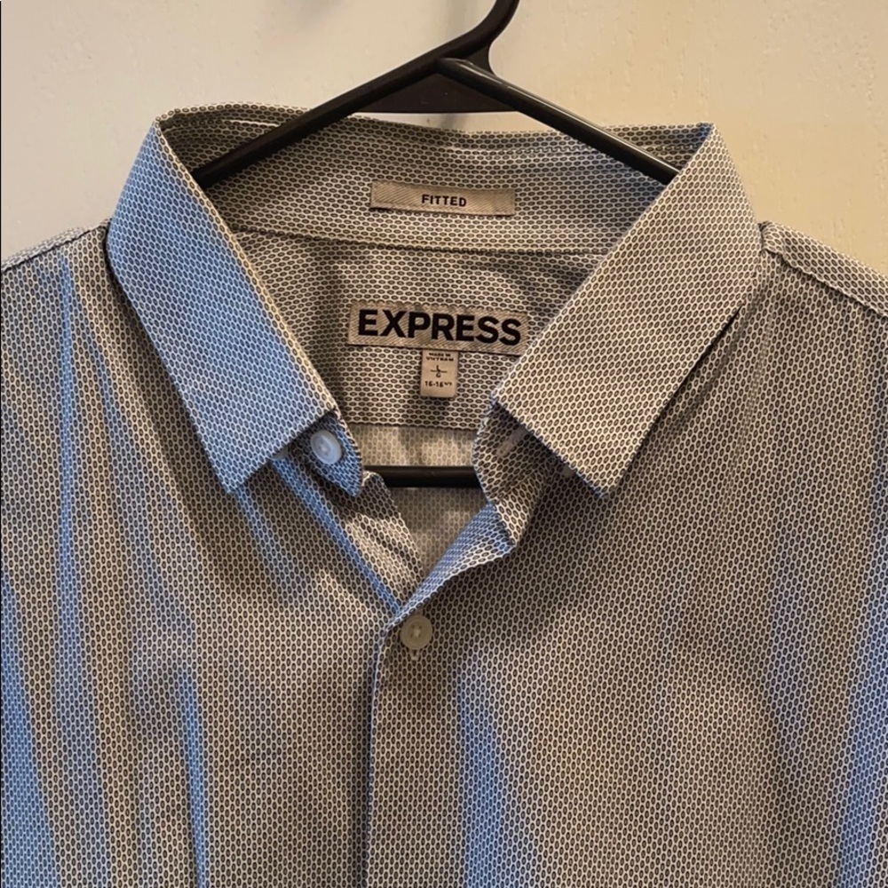 Express short sleeve fitted button down - Picture 2 of 3